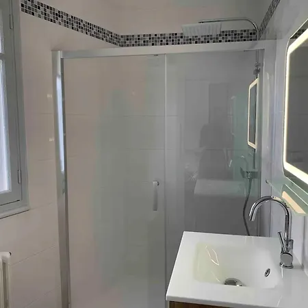 Apartment Chaleureux A - 57 M² Avec Terrasse