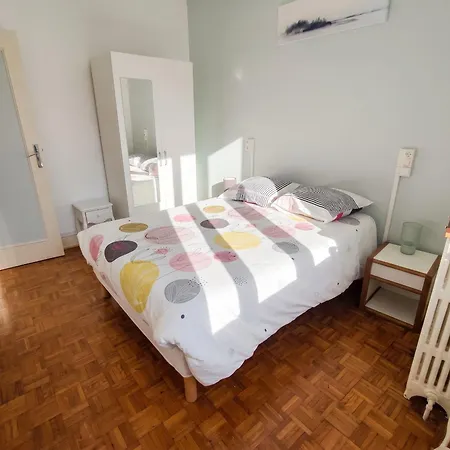 Apartamento Chaleureux à Néris-les-bains - 57 M² Avec Terrasse *