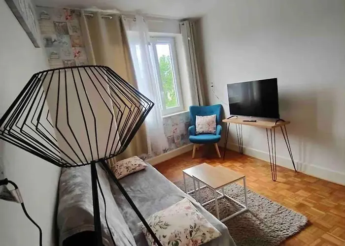 Chaleureux à Néris-les-bains - 57 M² Avec Terrasse *